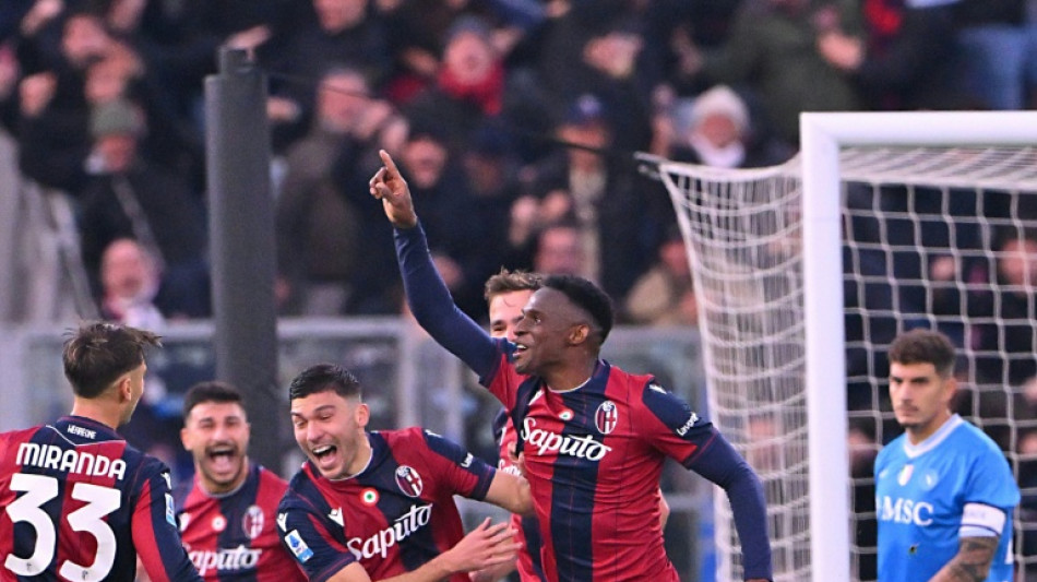 Napoli perde na visita ao Bologna (2-0) e cede lideran&ccedil;a ao Milan