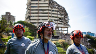 "Tant que le corps tient": le travail sans rel&acirc;che d'un secouriste, deux mois apr&egrave;s le s&eacute;isme au Venezuela