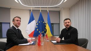 Macron, 'nessuno pu&ograve; dire a Kiev di non entrare in Nato-Ue'