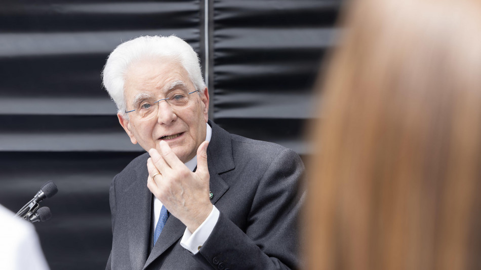 Mattarella, 'le case editrici presidio di libert&agrave; e democrazia'