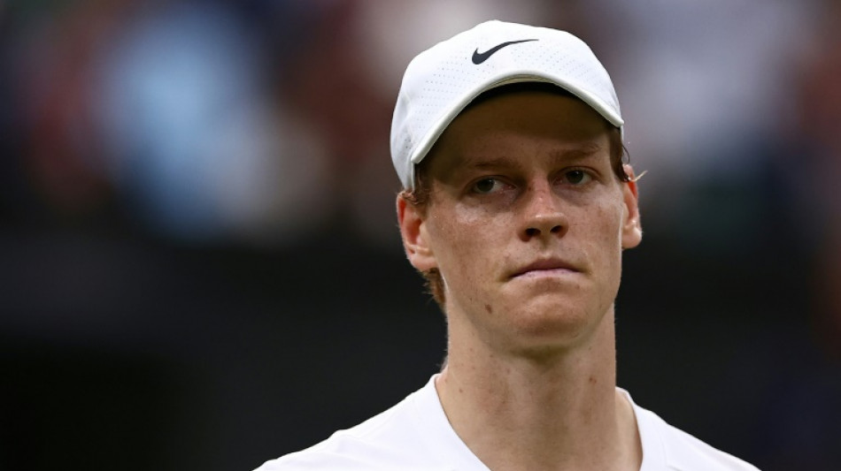 Sinner &eacute; absolvido ap&oacute;s exame antidoping positivo para anabolizante