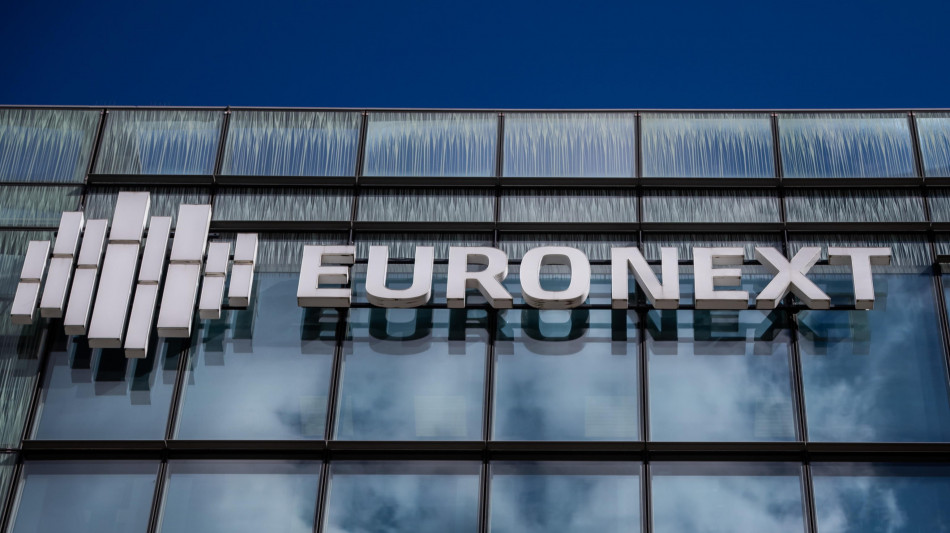 Borsa: l'Europa resta negativa con Wall Street e guarda ai negoziati, Milano -1,1%