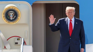 Commerce et cessez-le-feu: Trump entame sa tournée en Asie