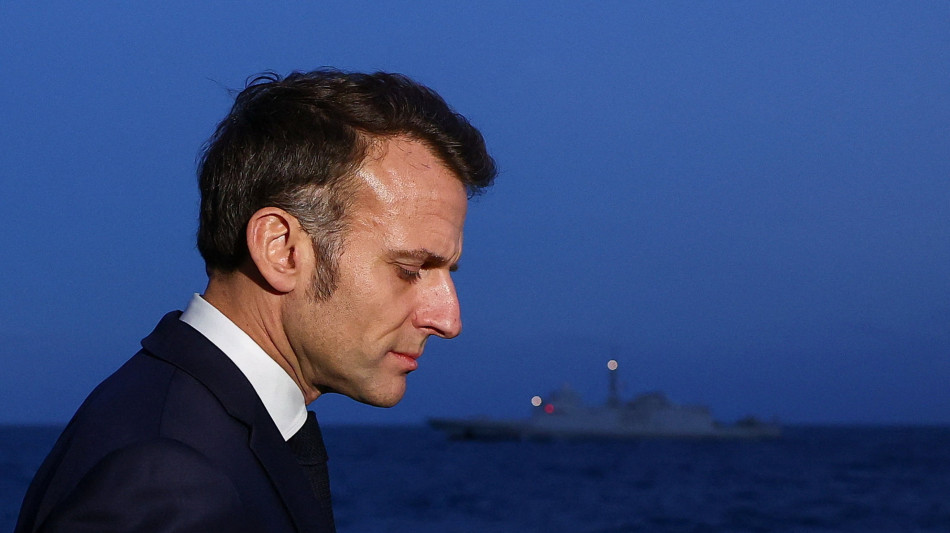 Macron su nucleare civile, '&egrave; tempo di ripensare i nostri modelli energetici'