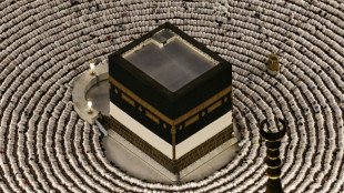 Saudi says Houthis target Mecca, warns of 'red line'