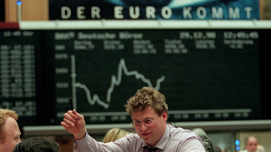 Borsa: Milano chiude in calo, Ftse Mib -0,6%