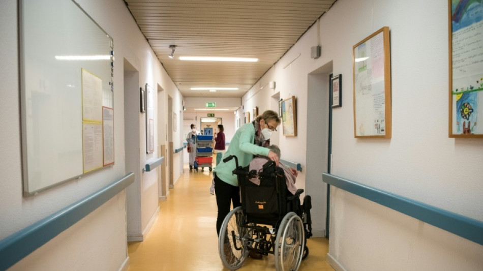 Warken begr&uuml;&szlig;t Aufstockung von Darlehen f&uuml;r Pflegeversicherung