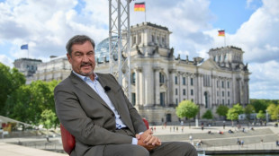 S&ouml;der schl&auml;gt milliardenschweres Sparpaket vor