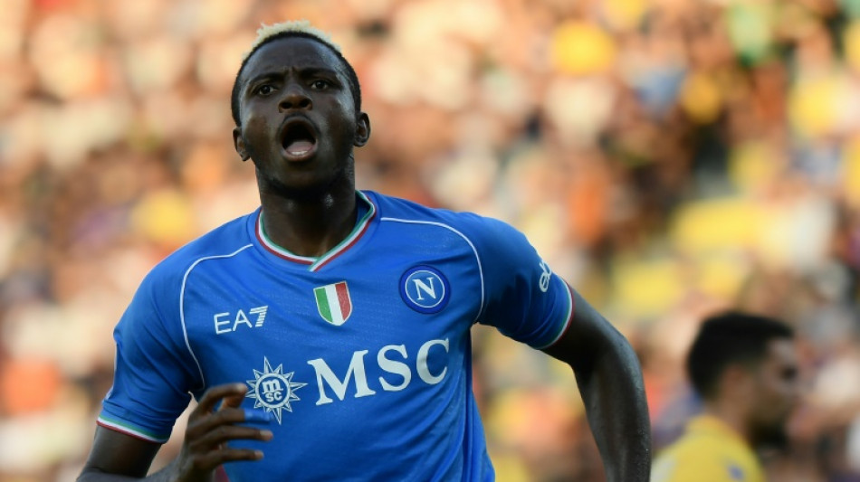 Atual campe&atilde;o, Napoli estreia no Italiano com vit&oacute;ria de virada (3-1) sobre o Frosinone