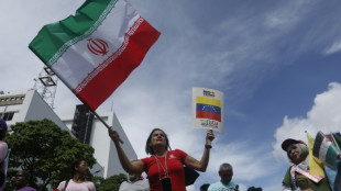 Venezuela "levanta la bandera de la paz", dice Maduro tras marchas de apoyo a Irán