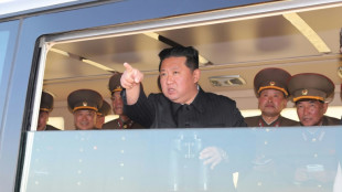 El l&iacute;der norcoreano aboga por "fortalecer y desarrollar" sus armas nucleares