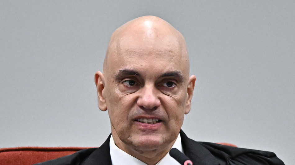 Moraes vieta le visite non autorizzate ai figli di Bolsonaro