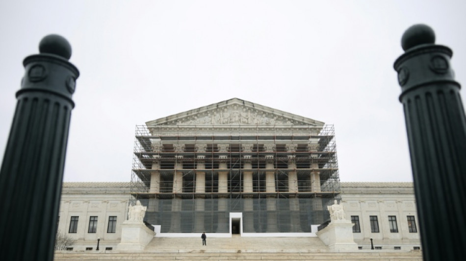 Suprema Corte dos EUA permite que exclusão de militares trans entre em vigor