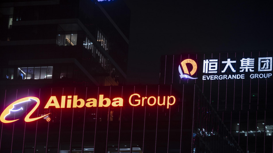 Borsa: Asia debole, future in Europa in calo