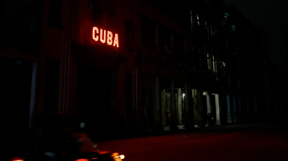 Cuba aguarda llegada de hurac&aacute;n, el gobierno promete regreso de electricidad el lunes