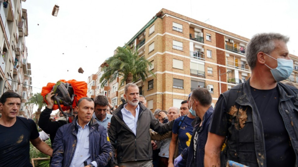 Estallido de ira contra los reyes de Espa&ntilde;a y S&aacute;nchez en su visita a las zonas inundadas