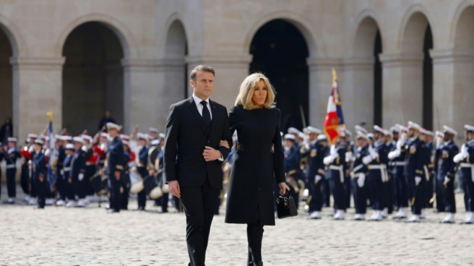 Mentiras sobre Brigitte Macron ultrapassam fronteiras da Fran&ccedil;a
