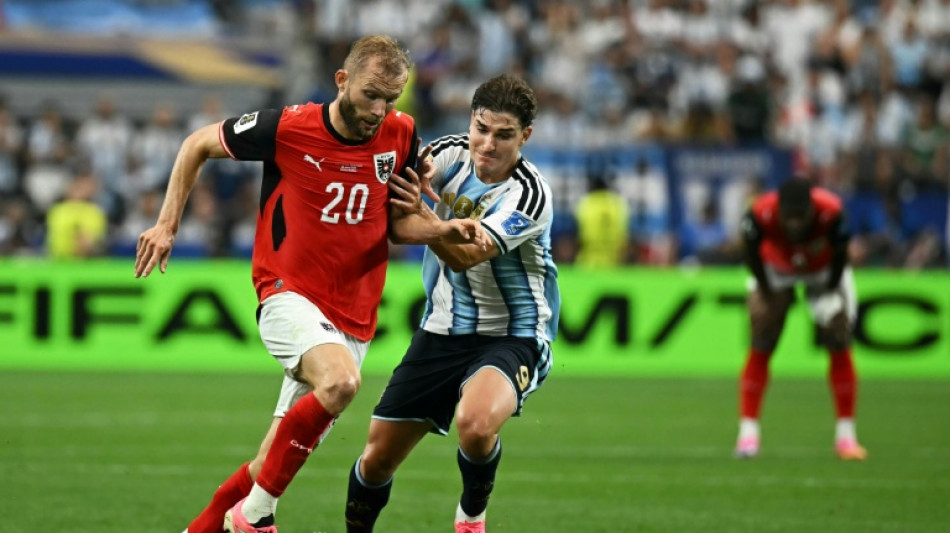 Juli&aacute;n &Aacute;lvarez pede para deixar o Atl&eacute;tico de Madrid
