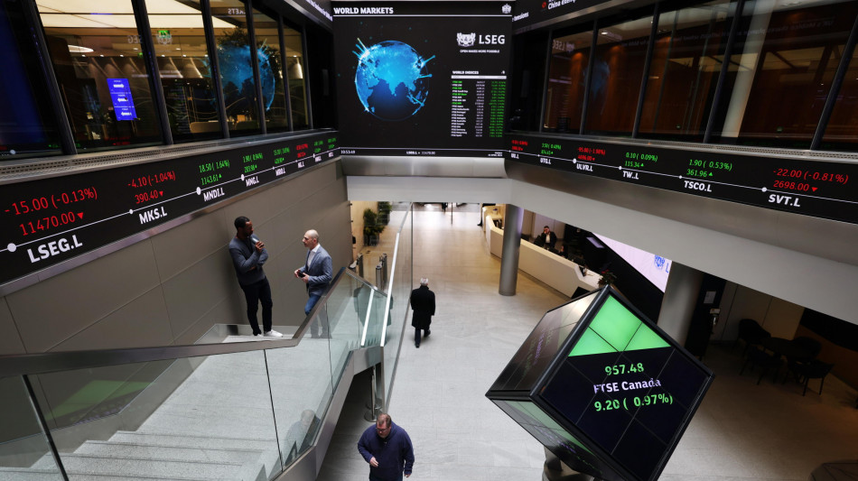 Borsa: Europa debole per l'incertezza sul Medio Orinete, Francoforte -1,15%