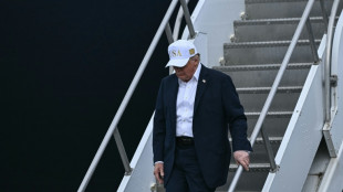 Trump irritiert mit Aussagen zu Wiedervereinigung Irlands und widmet sich Golfturnier