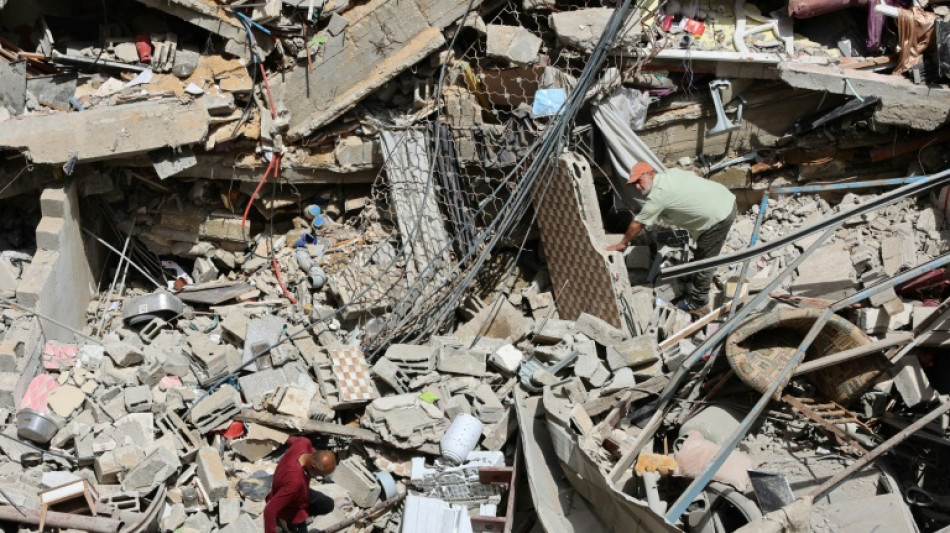 Israel prossegue com bombardeios em Gaza; corpo de ref&eacute;m brasileiro &eacute; encontrado