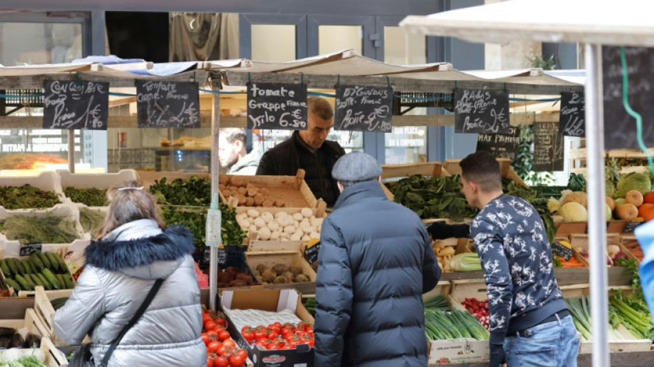 L'&eacute;conomie fran&ccedil;aise a refleuri au deuxi&egrave;me trimestre, mais l'inflation menace toujours