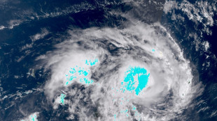 Mayotte, encore meurtrie apr&egrave;s Chido, va vivre son second cyclone en moins d'un mois