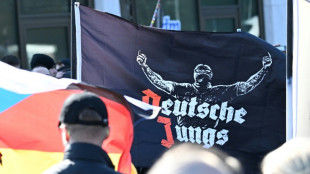 Razzia bei Rechtsextremisten in Deutschland und der Schweiz - Ein Haftbefehl