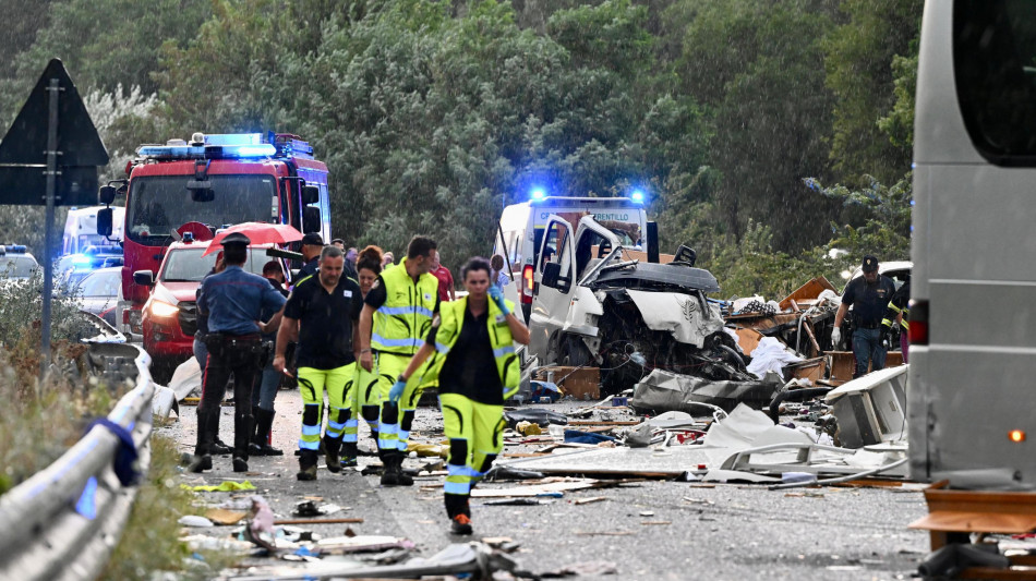 Incidente sulla Terni-Rieti, le vittime sono il conducente del bus e 5 turisti
