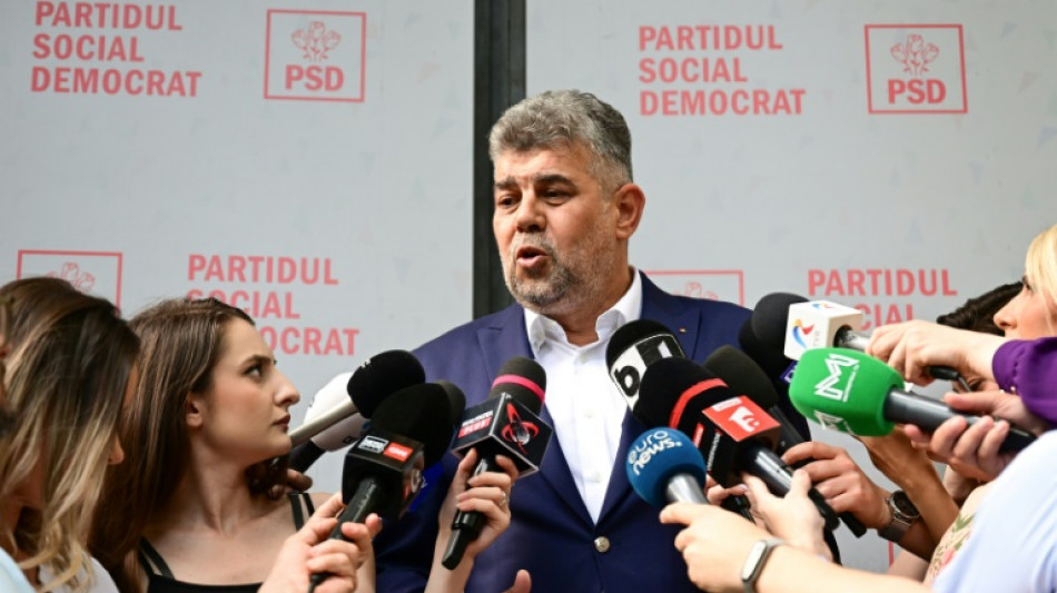 El primer ministro de Rumania, proeuropeo, dimite tras la ventaja de la ultraderecha en las presidenciales