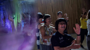 Cuando la discoteca se convierte en un remedio contra la soledad de los m&aacute;s mayores