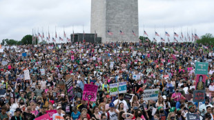Des dizaines de milliers d'Am&eacute;ricains d&eacute;filent pour d&eacute;fendre le droit d'avorter aux Etats-Unis