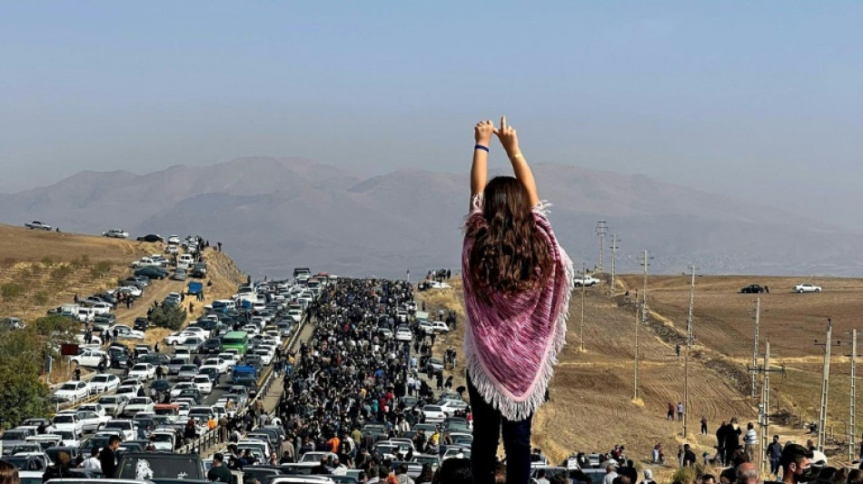 Iran: deux ans apr&egrave;s la mort de Mahsa Amini, pers&eacute;cutions et esprit de r&eacute;volte perdurent