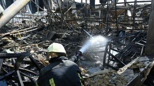 Bombardeios russos na cidade ucraniana de Kharkiv deixam tr&ecirc;s mortos