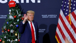 Una vez m&aacute;s, los republicanos hacen frente com&uacute;n por Trump