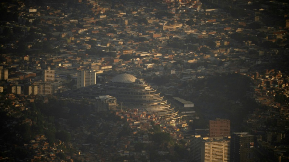 Venezuela: des transferts de prisonniers alimentent des incertitudes sur le sort de la c&eacute;l&egrave;bre prison de l'H&eacute;lico&iuml;de
