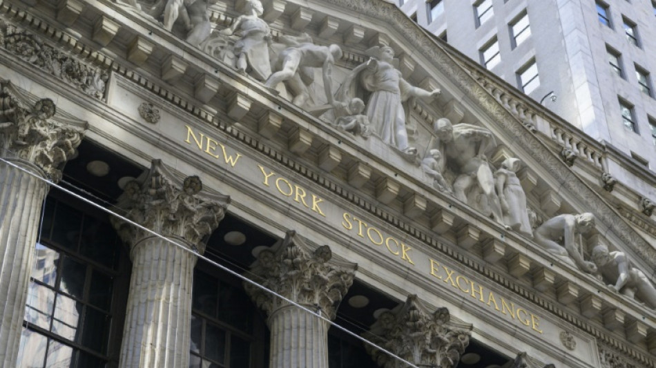 Wall Street termina en alza a la espera de la inflaci&oacute;n de EEUU