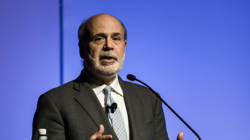 Le Nobel d'&eacute;conomie &agrave; trois experts des banques, dont l'ex-chef de la Fed Bernanke
