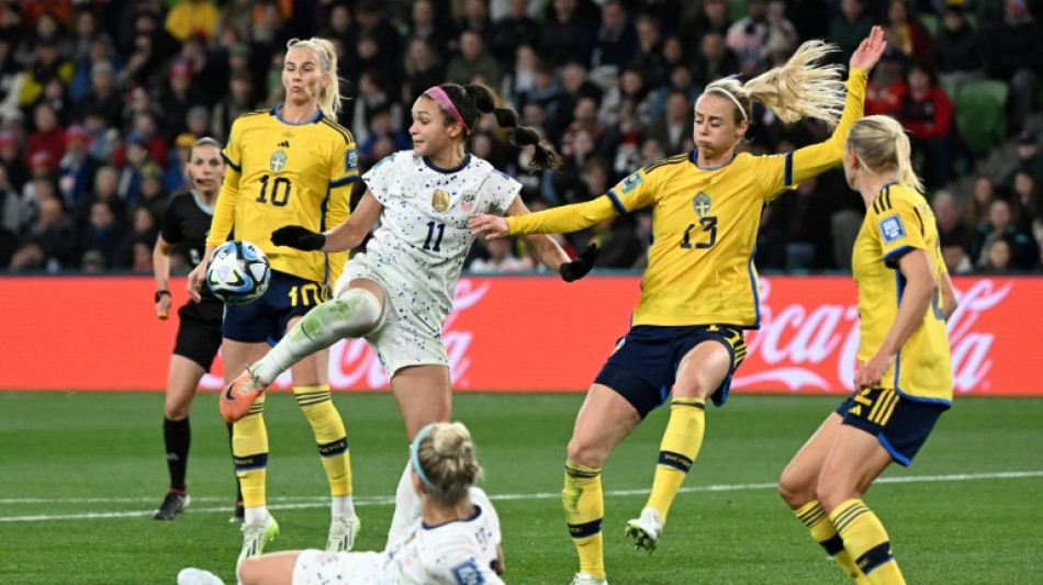 Su&eacute;cia elimina EUA nos p&ecirc;naltis e vai enfrentar Jap&atilde;o nas quartas da Copa feminina