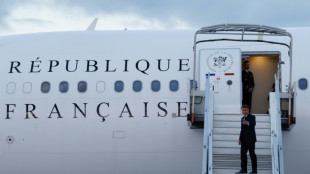 Macron viaja &agrave; Nova Caled&ocirc;nia, abalada por protestos 