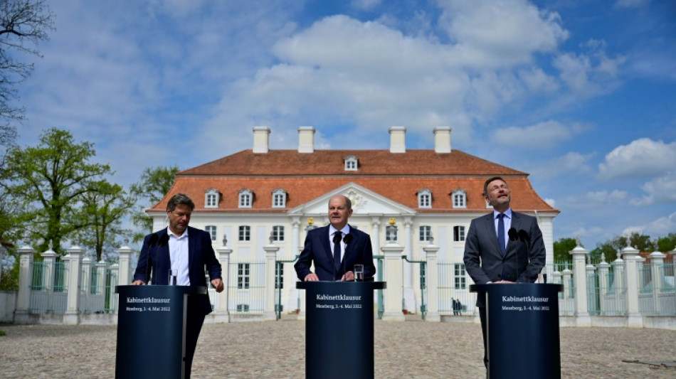 Habeck erwartet steigende &Ouml;lpreise durch geplantes Russland-Embargo