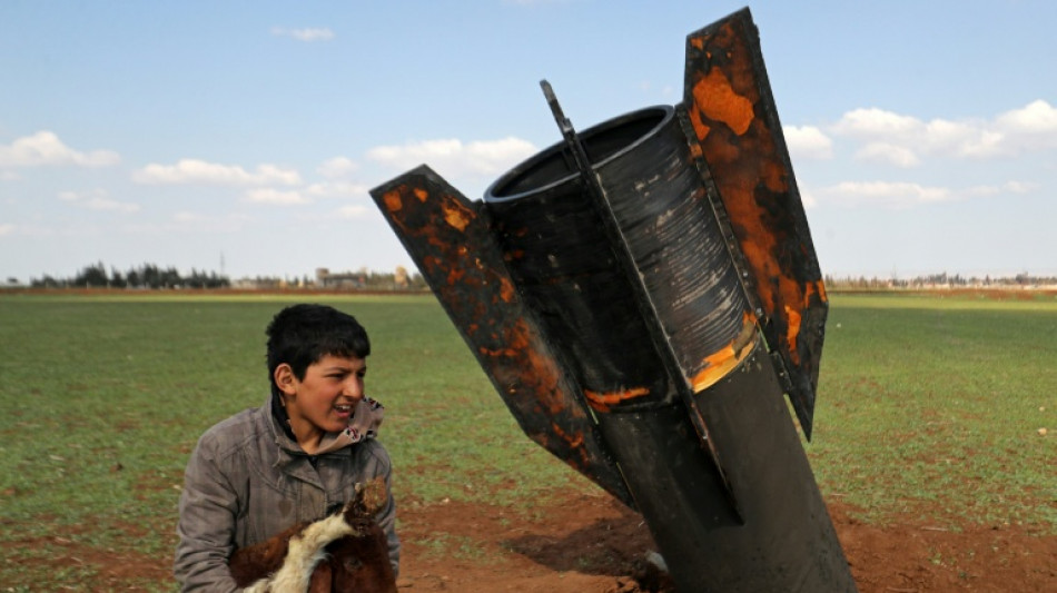 AI pide investigar como "crimen de guerra" los ataques israel&iacute;es contra viviendas en Siria