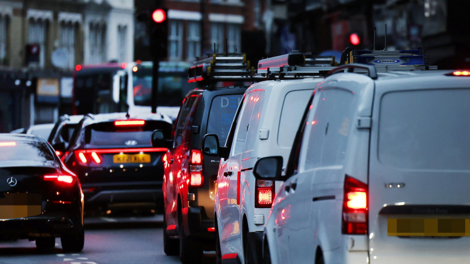 Stretta Gb sugli over 70 alla guida dopo aumento incidenti