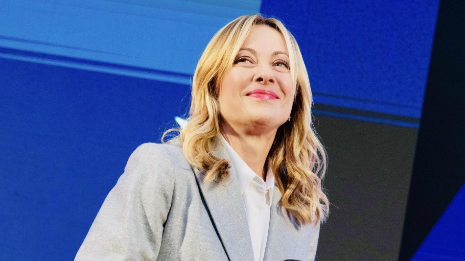 Atreju chiude con Meloni, alla kermesse anche Giambruno con Ginevra