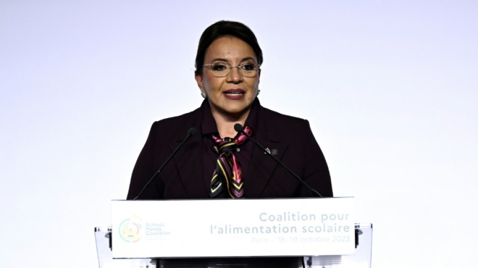 Francia acoge una cumbre para mejorar la alimentaci&oacute;n escolar en el mundo