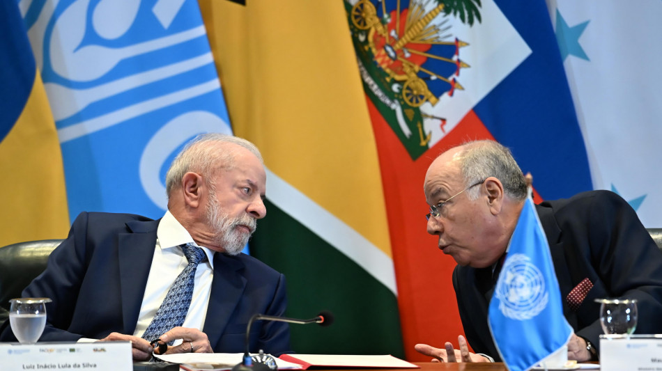 Il Brasile revoca il visto al consigliere di Trump Darren Beattie