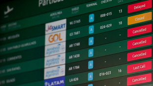 La huelga de aeron&aacute;uticos en Argentina afecta a m&aacute;s de 30.000 pasajeros