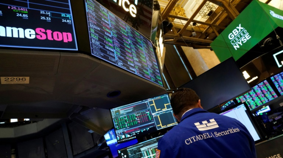 Las tecnol&oacute;gicas hacen caer a Wall Street, el Nasdaq pierde un 3,64%