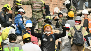 Col&ocirc;mbia prossegue com as buscas mas esperan&ccedil;a de encontrar sobreviventes do terremoto &eacute; cada vez menor