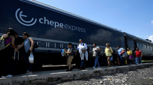 El tren de las Barrancas del Cobre en M&eacute;xico atrae a turistas intr&eacute;pidos